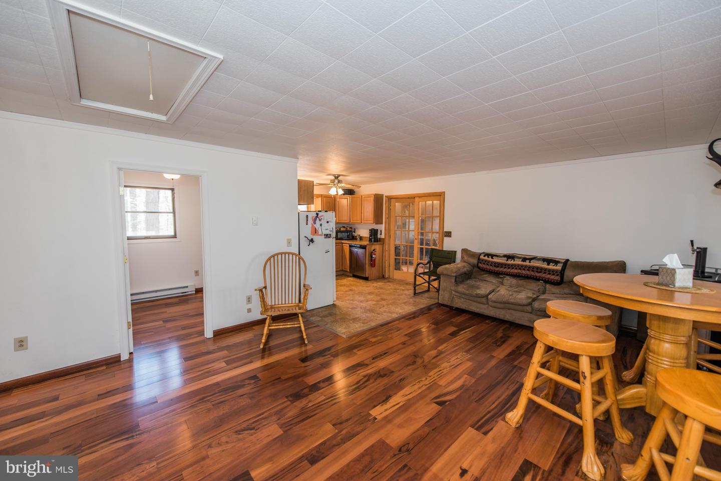 TREELAND HILLS - Residential