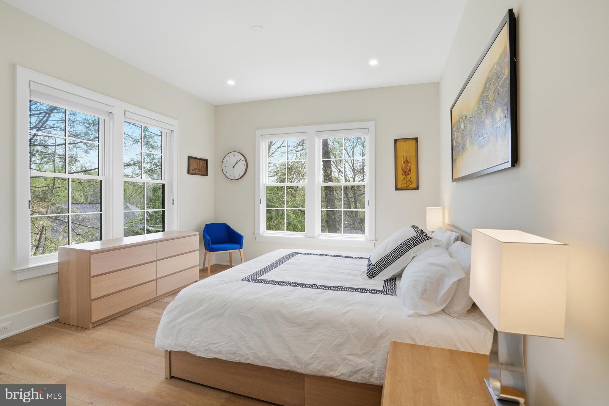 SALONA VILLAGE - Residential