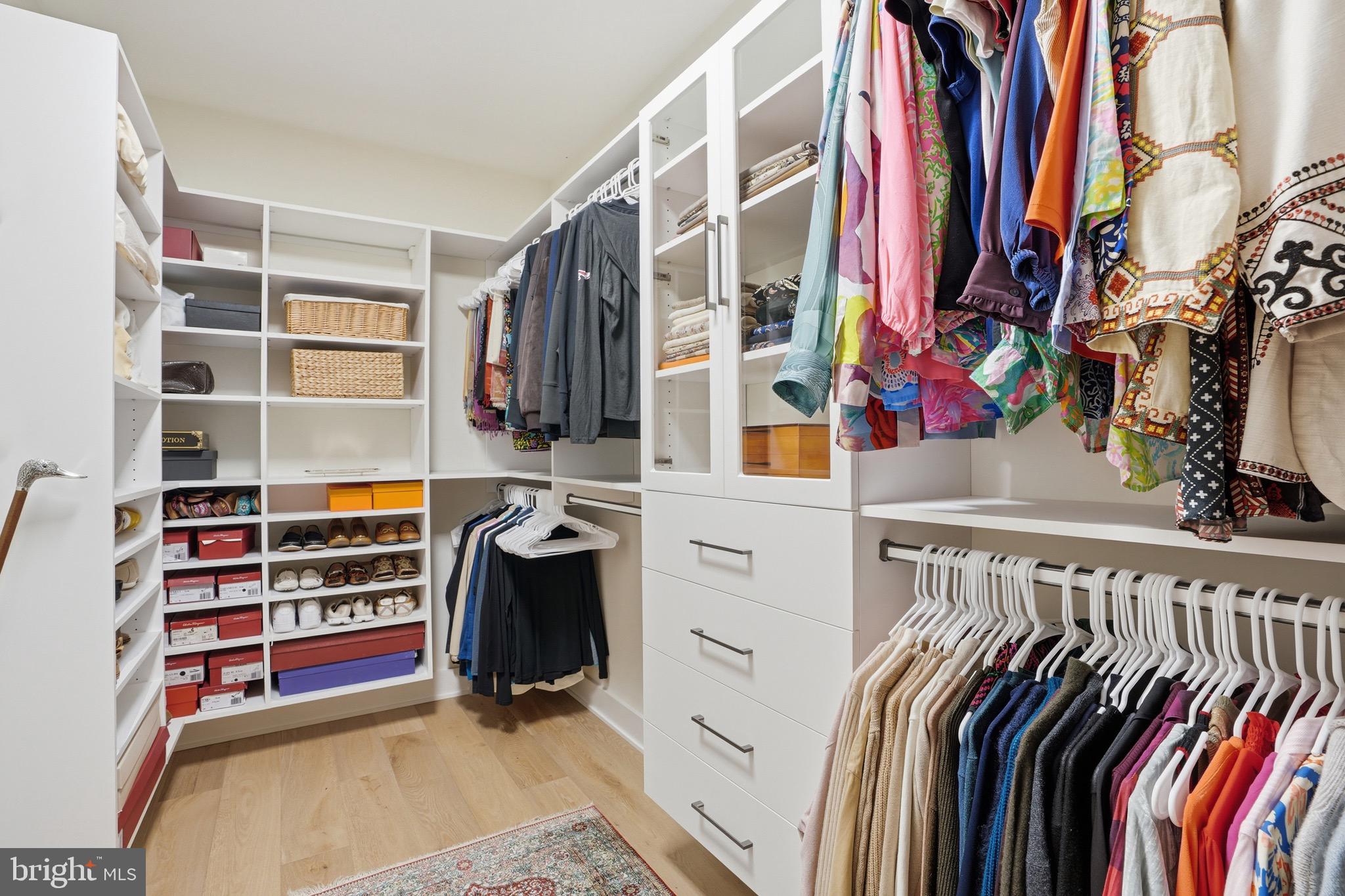 SALONA VILLAGE - Residential