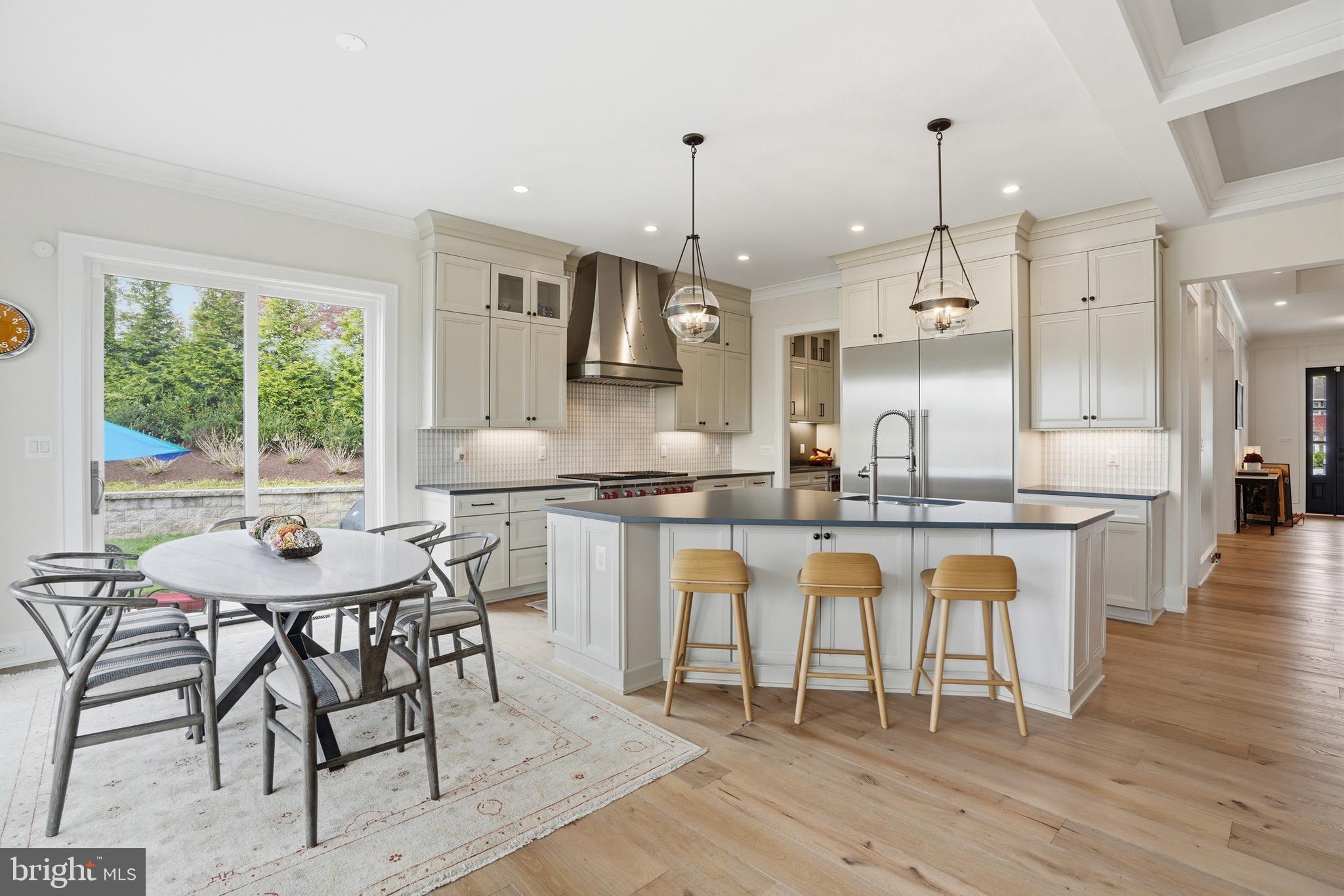 SALONA VILLAGE - Residential