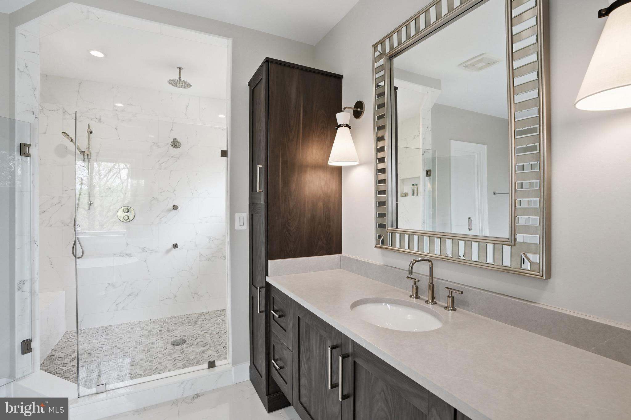 SALONA VILLAGE - Residential