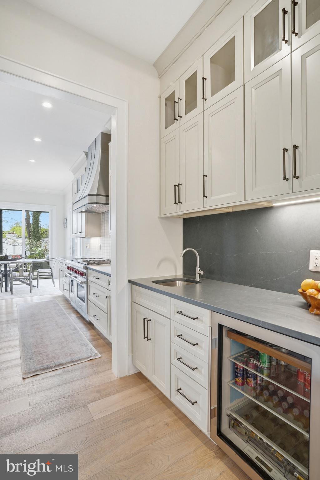 SALONA VILLAGE - Residential