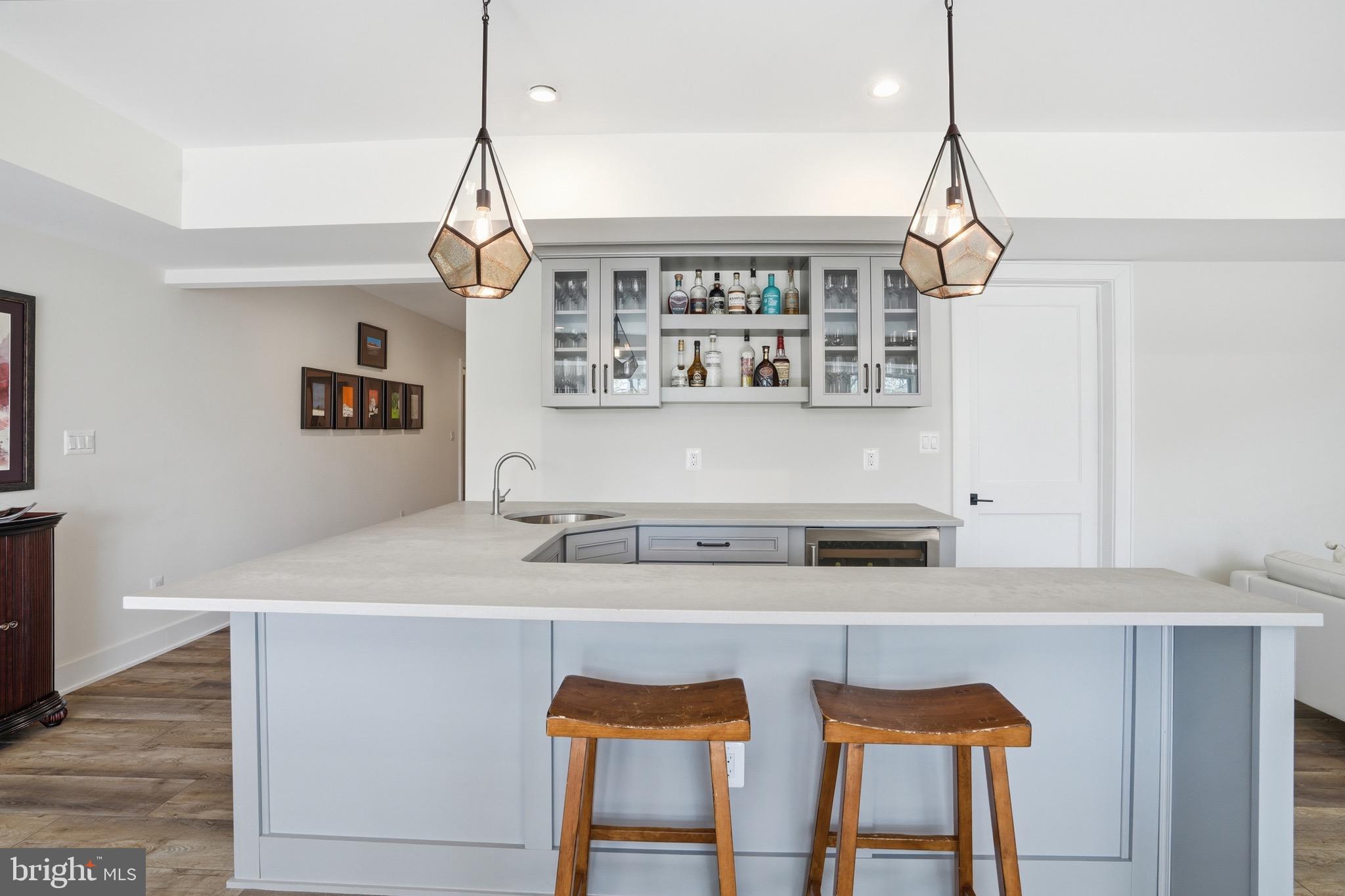 SALONA VILLAGE - Residential