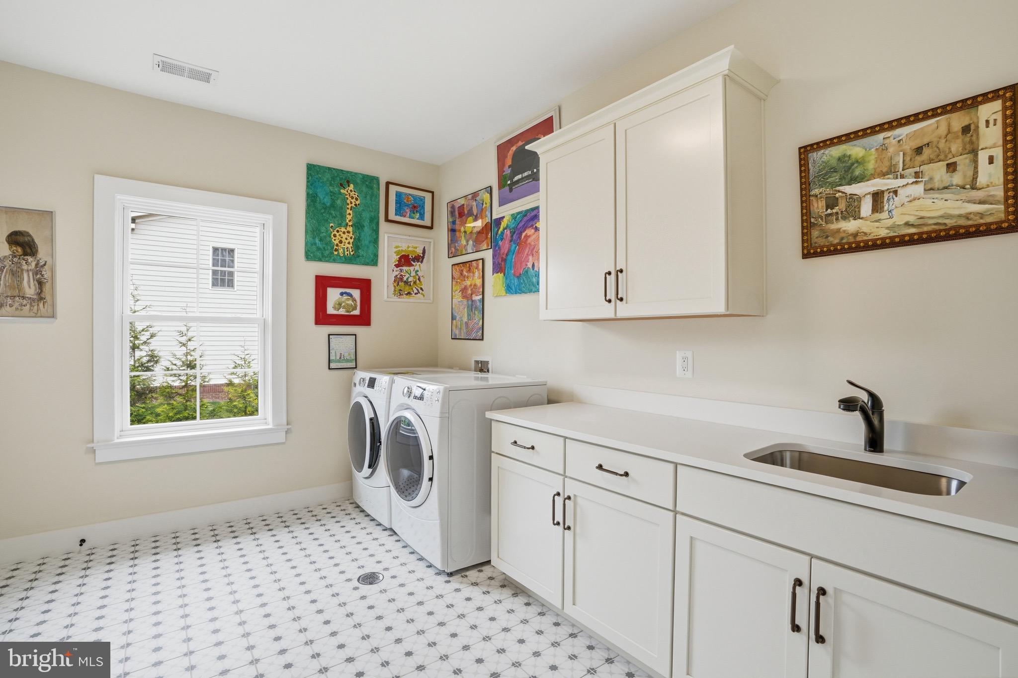 SALONA VILLAGE - Residential