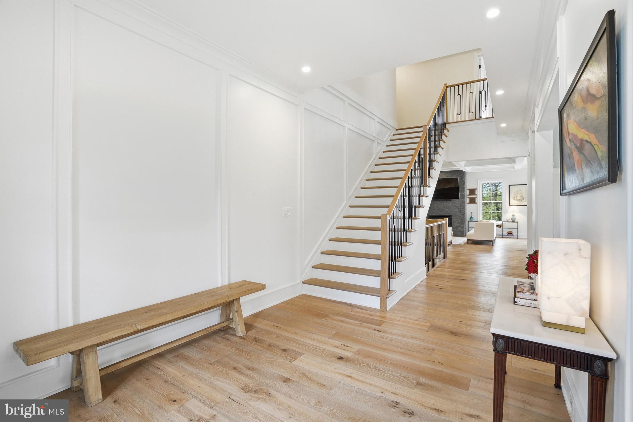 SALONA VILLAGE - Residential