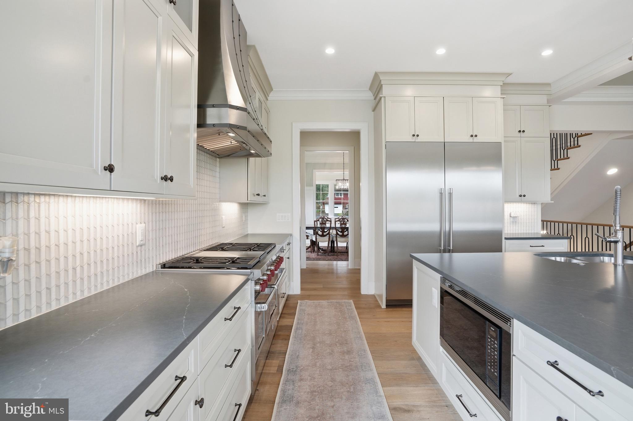 SALONA VILLAGE - Residential