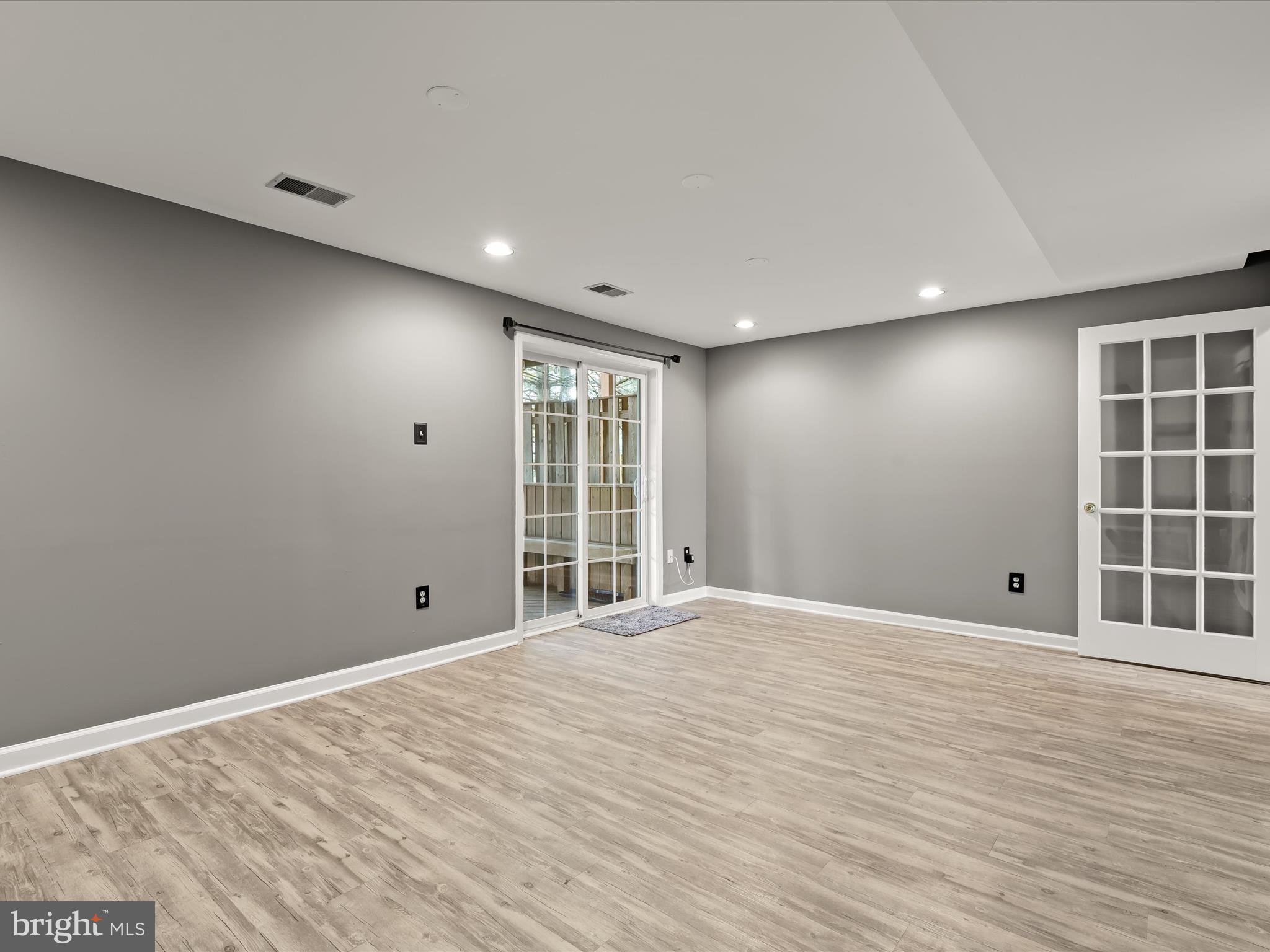 DORSEY HALL - Residential