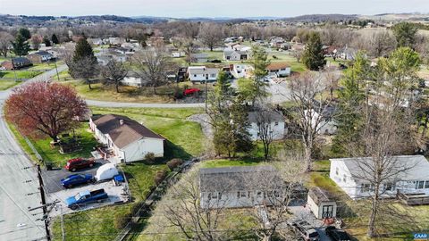 94 LOCUST ST VERONA VA 24482