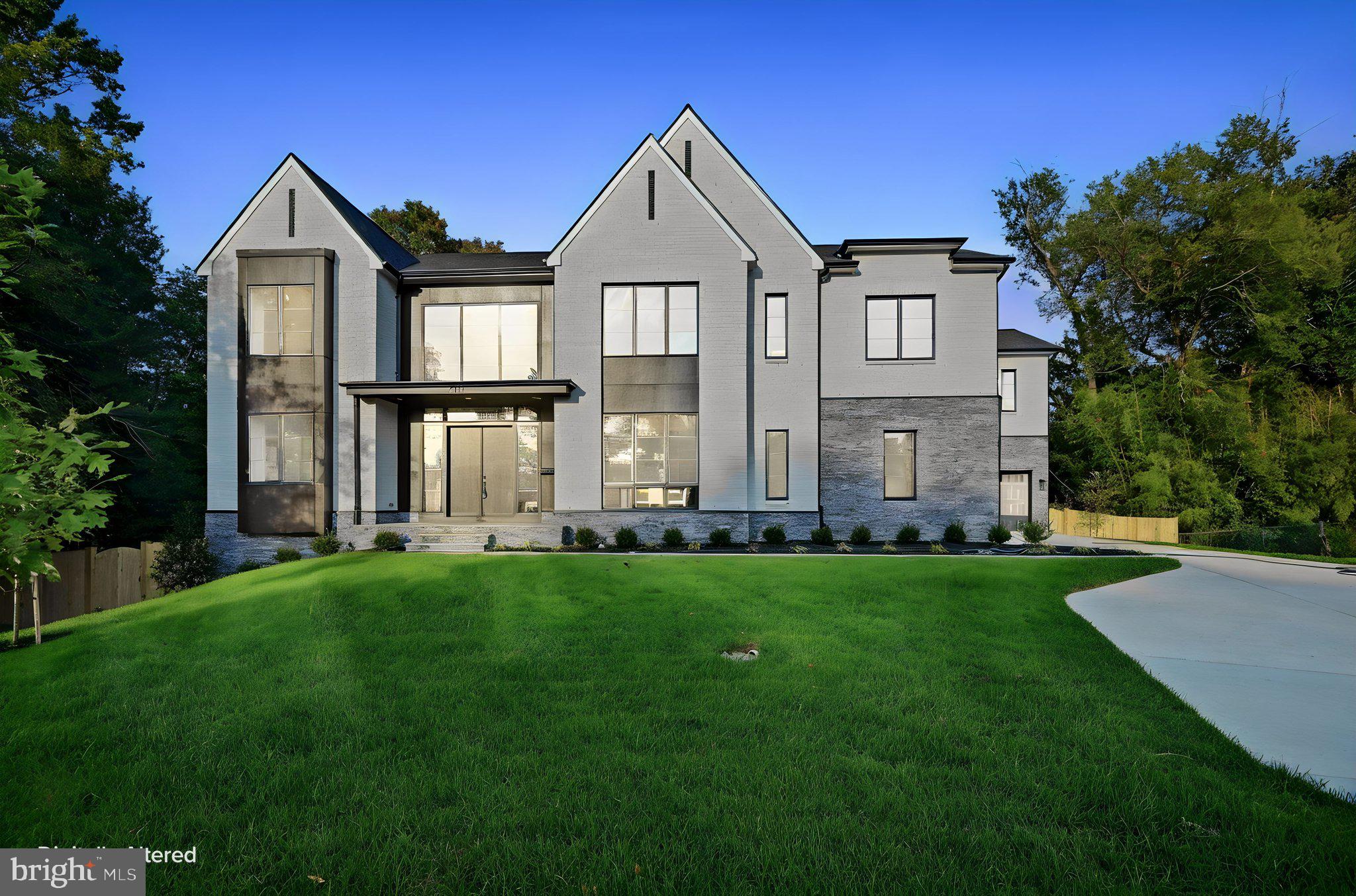 2101 GRAYSON PLACE