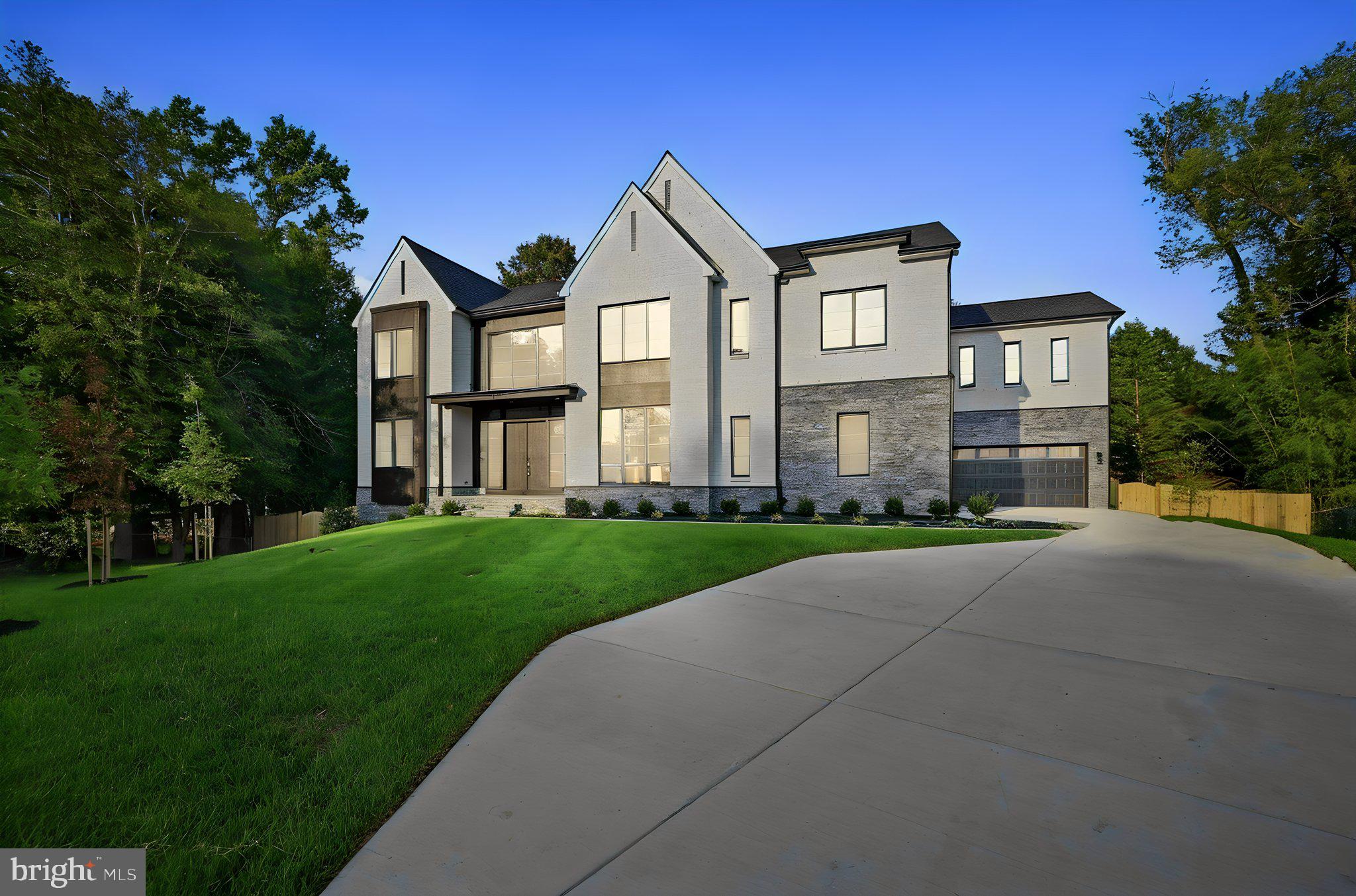 2101 GRAYSON PLACE