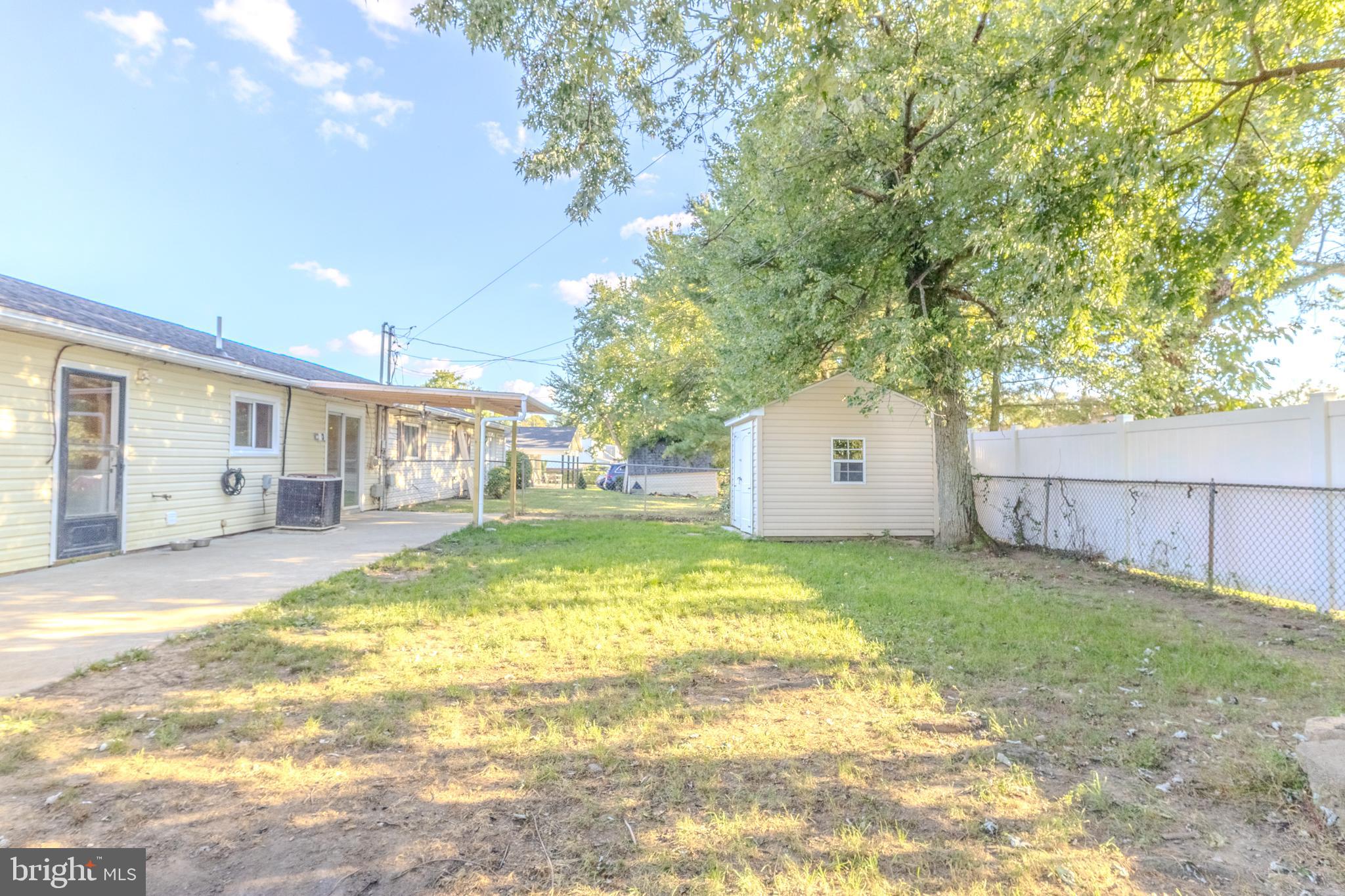 CHADWICK MANOR - Residential