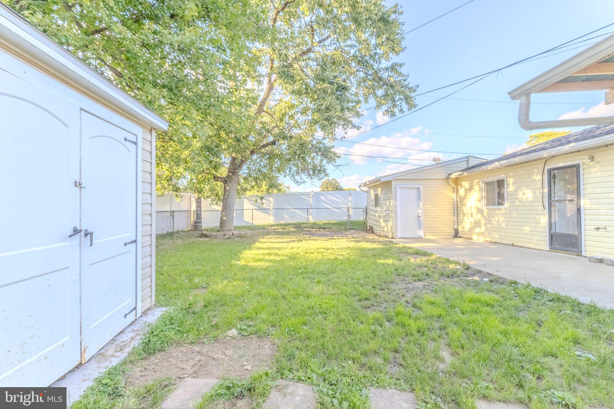 CHADWICK MANOR - Residential