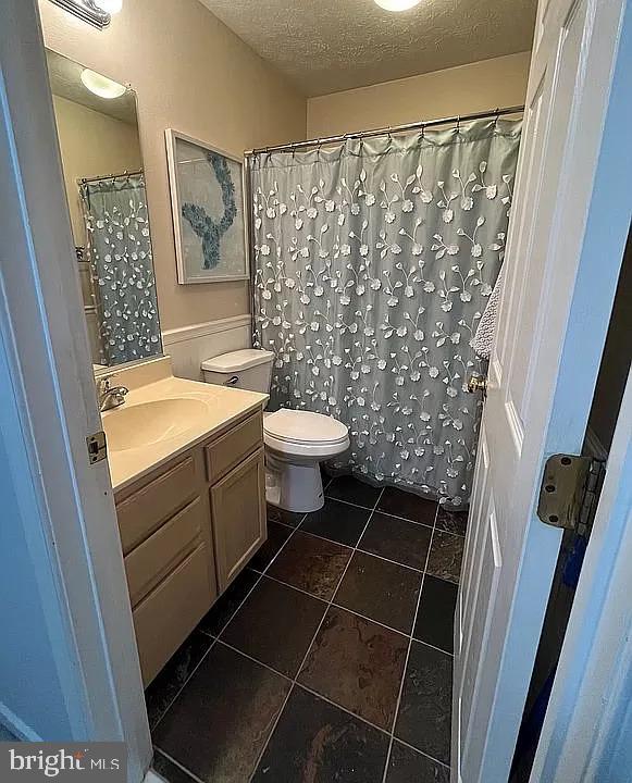 COUNTRY WALK - Residential