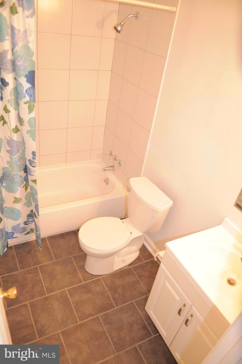 COLCHESTER TOWNE - Residential