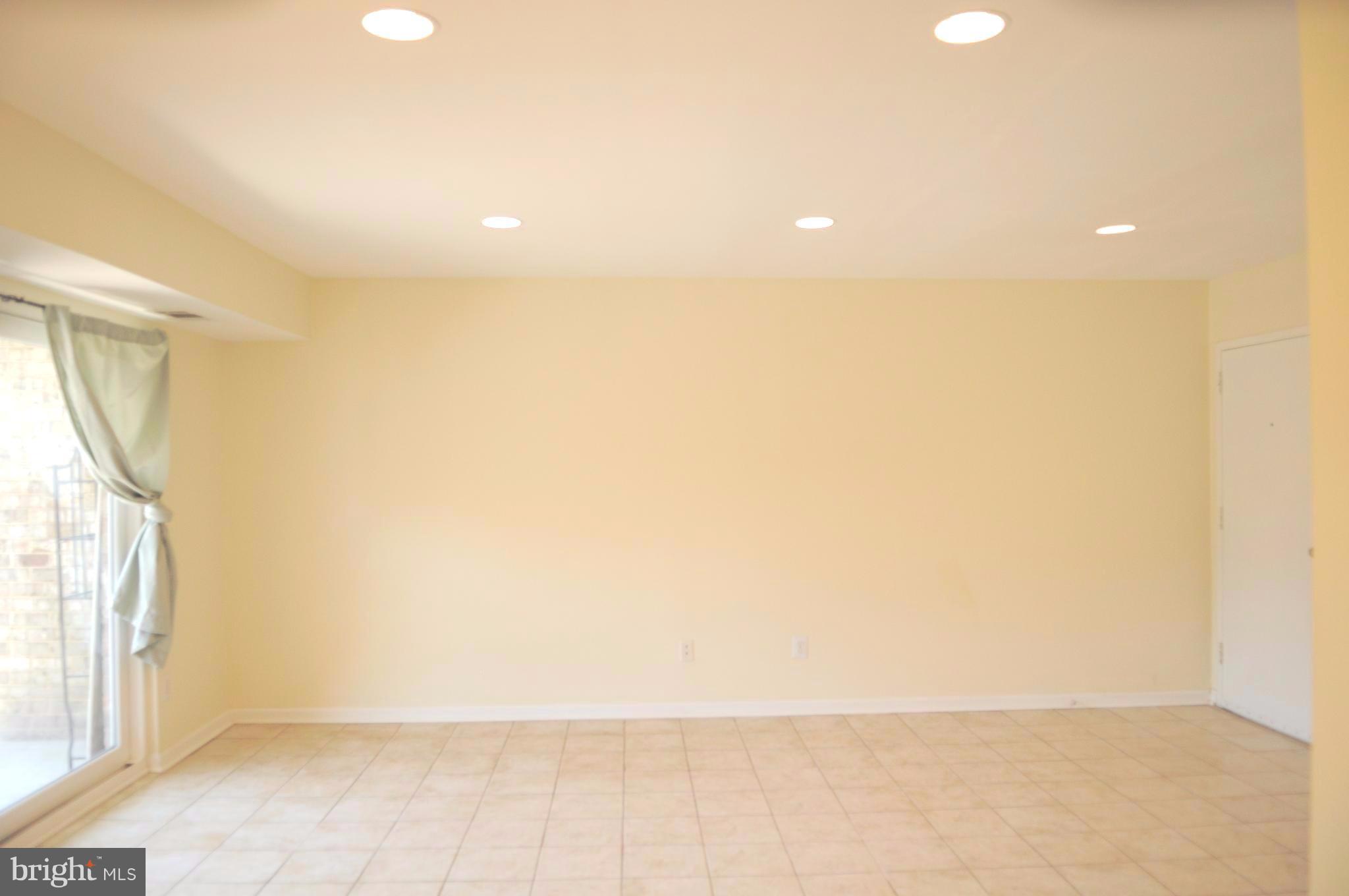 COLCHESTER TOWNE - Residential