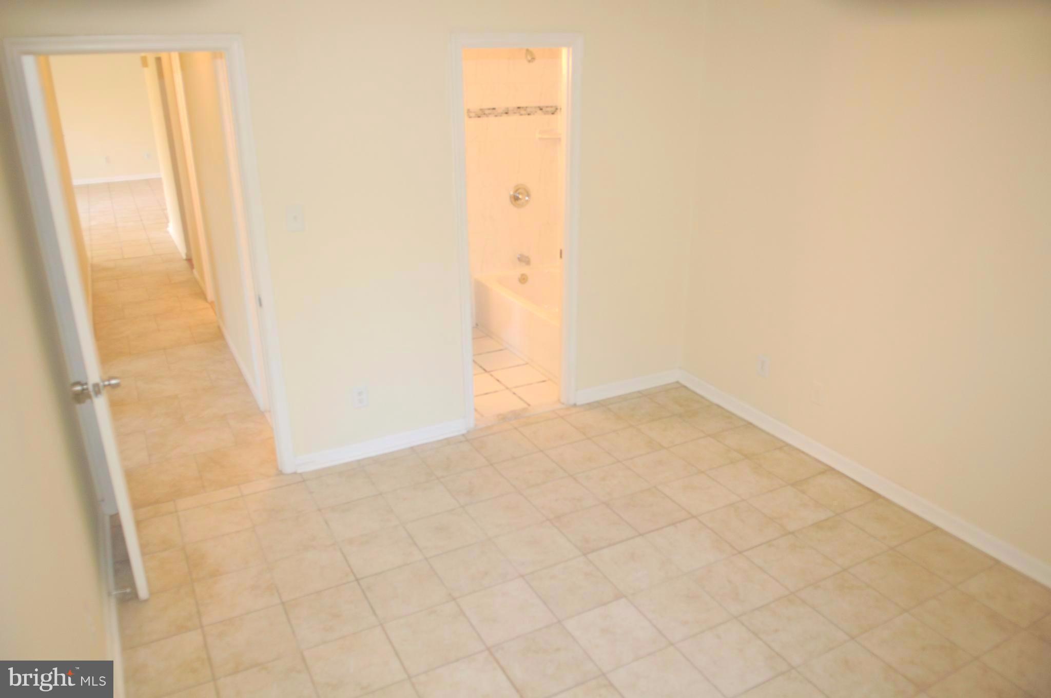 COLCHESTER TOWNE - Residential