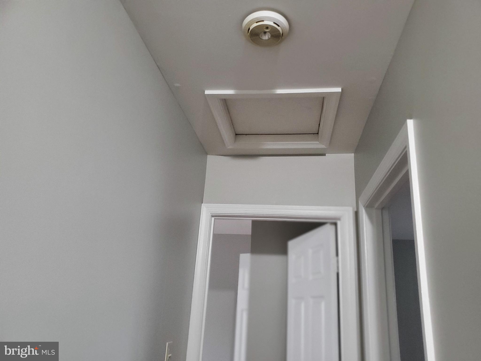 KATHMOOR - Residential Lease