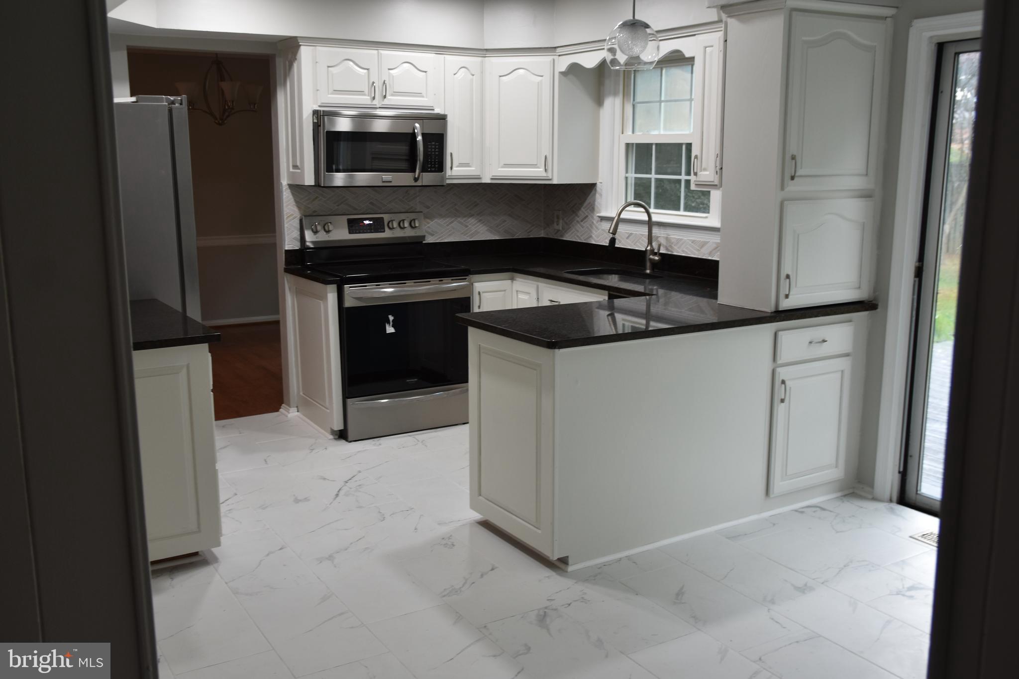 KATHMOOR - Residential Lease