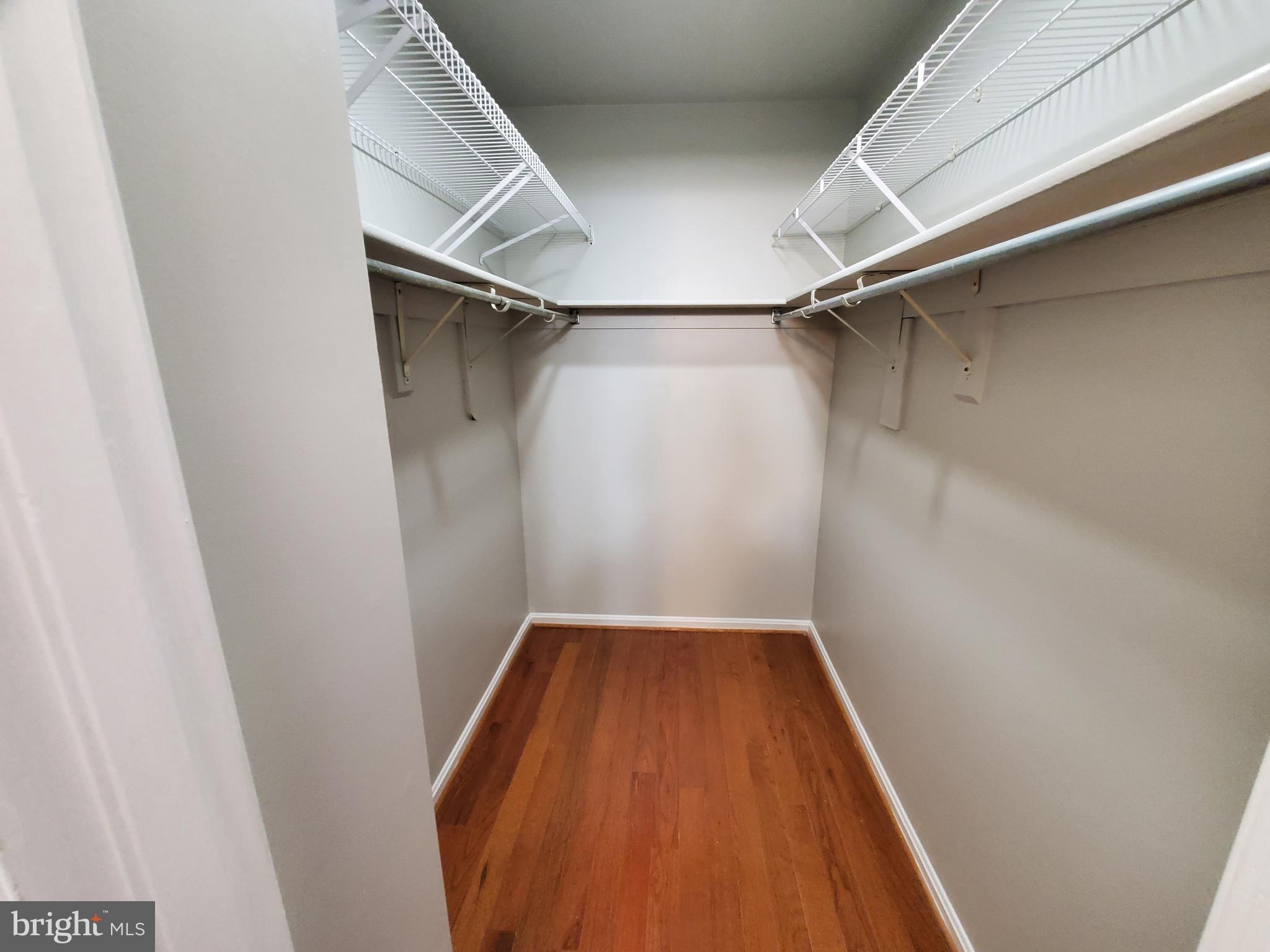 KATHMOOR - Residential Lease