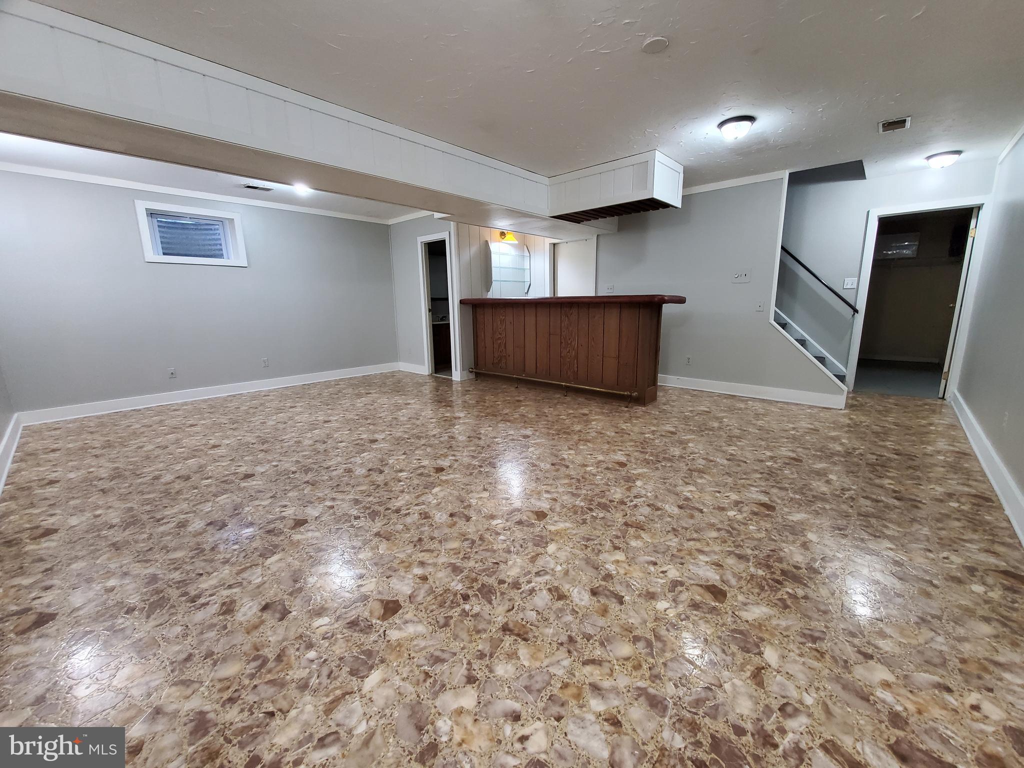 KATHMOOR - Residential Lease