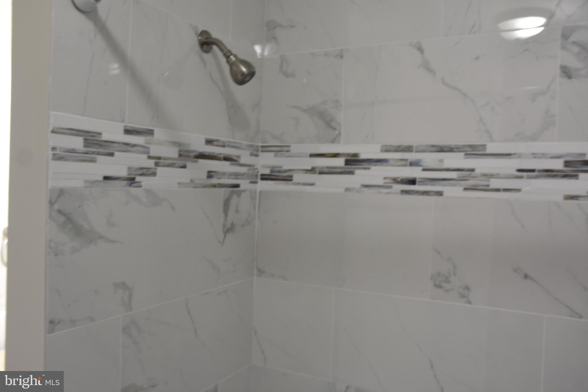 KATHMOOR - Residential Lease