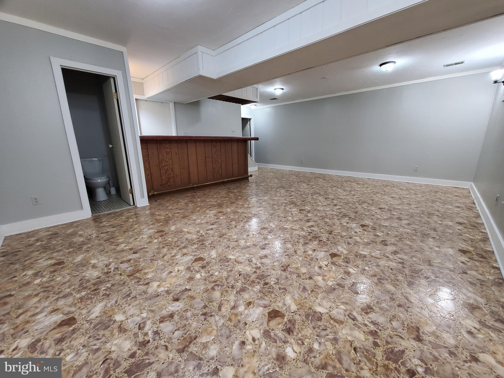 KATHMOOR - Residential Lease