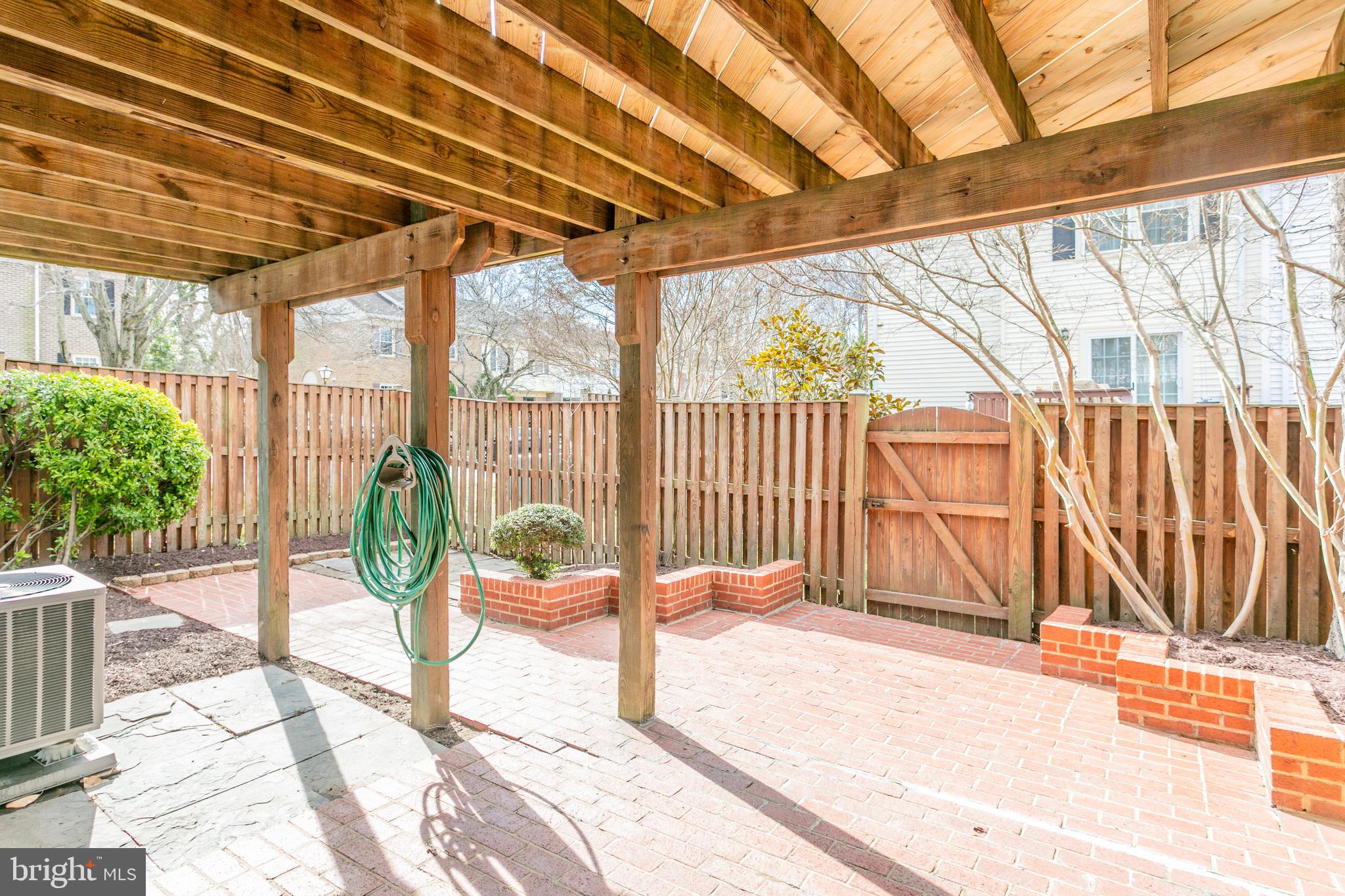 RUNNYMEADE - Residential Lease