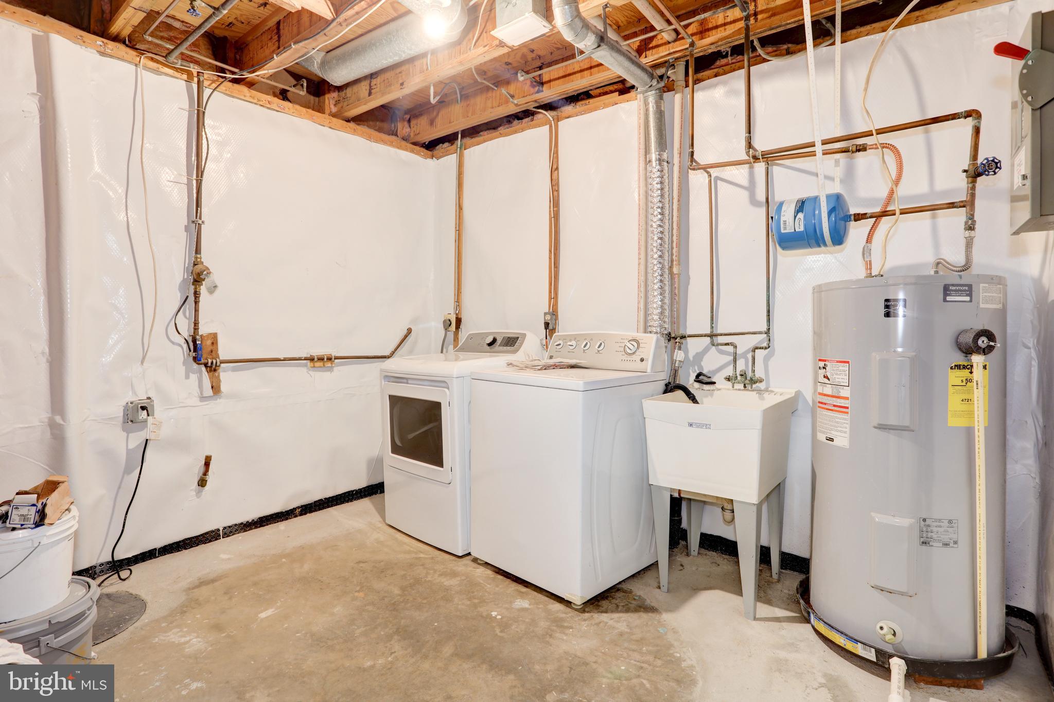 RUNNYMEADE - Residential Lease