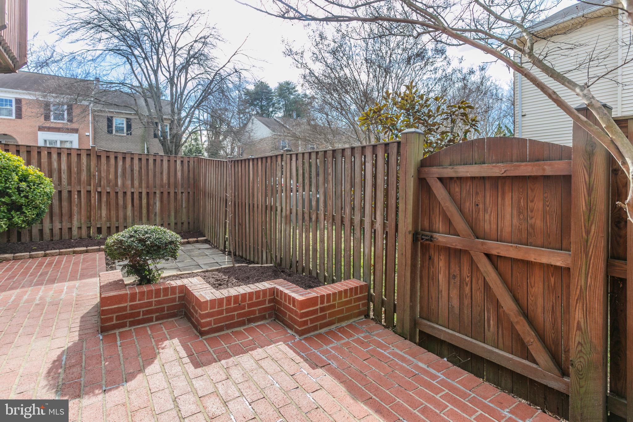 RUNNYMEADE - Residential Lease