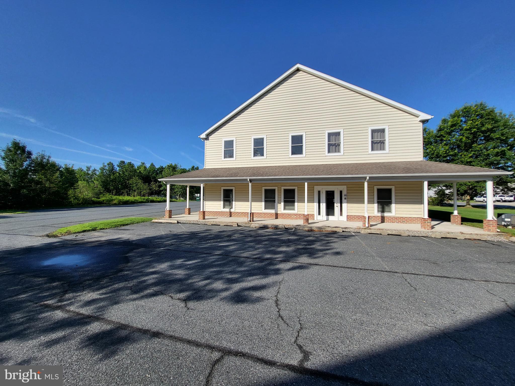 GLEBE BUSINESS PARK - Commercial Lease