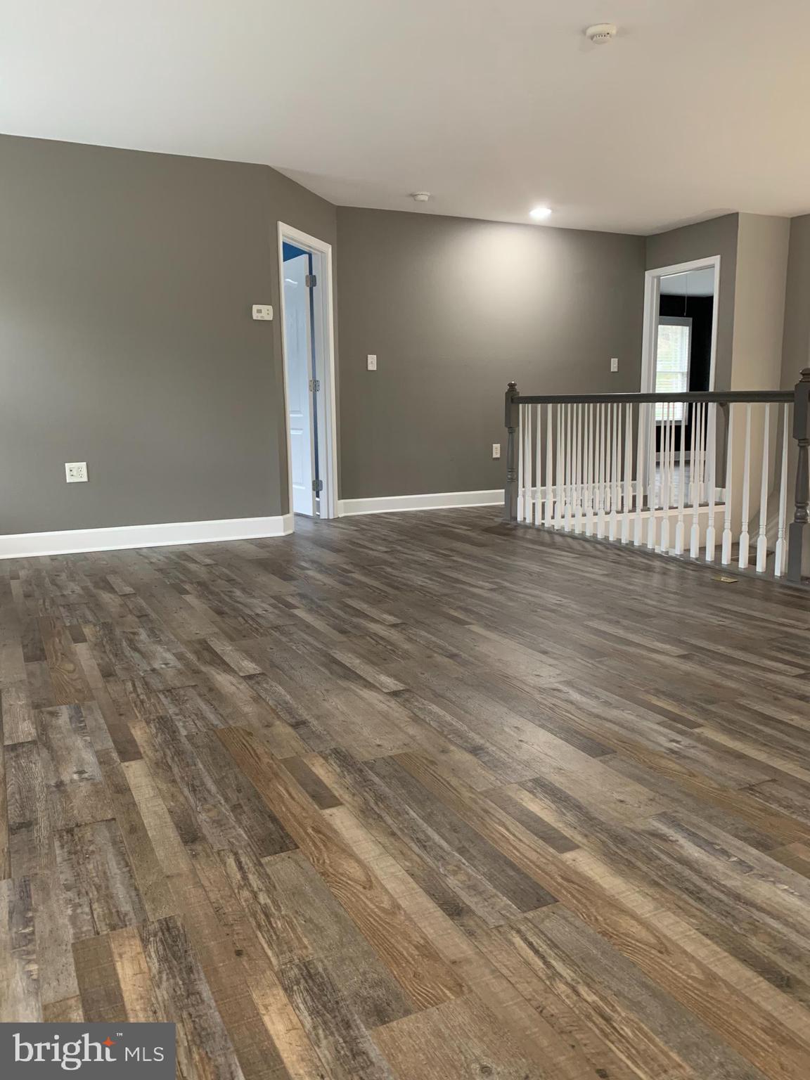 GLEN RIDDLE - Residential