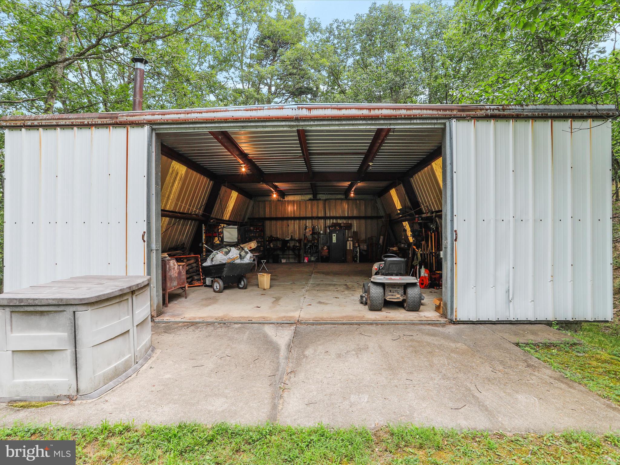 OAK PARK ESTATES - Residential