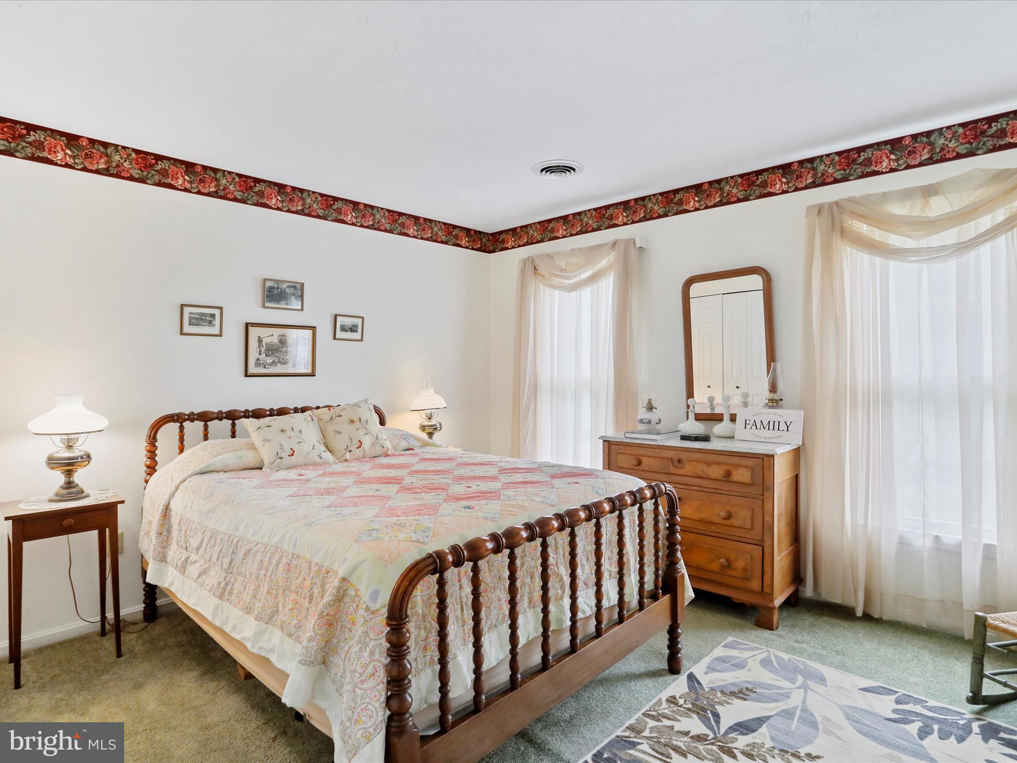 OAK PARK ESTATES - Residential