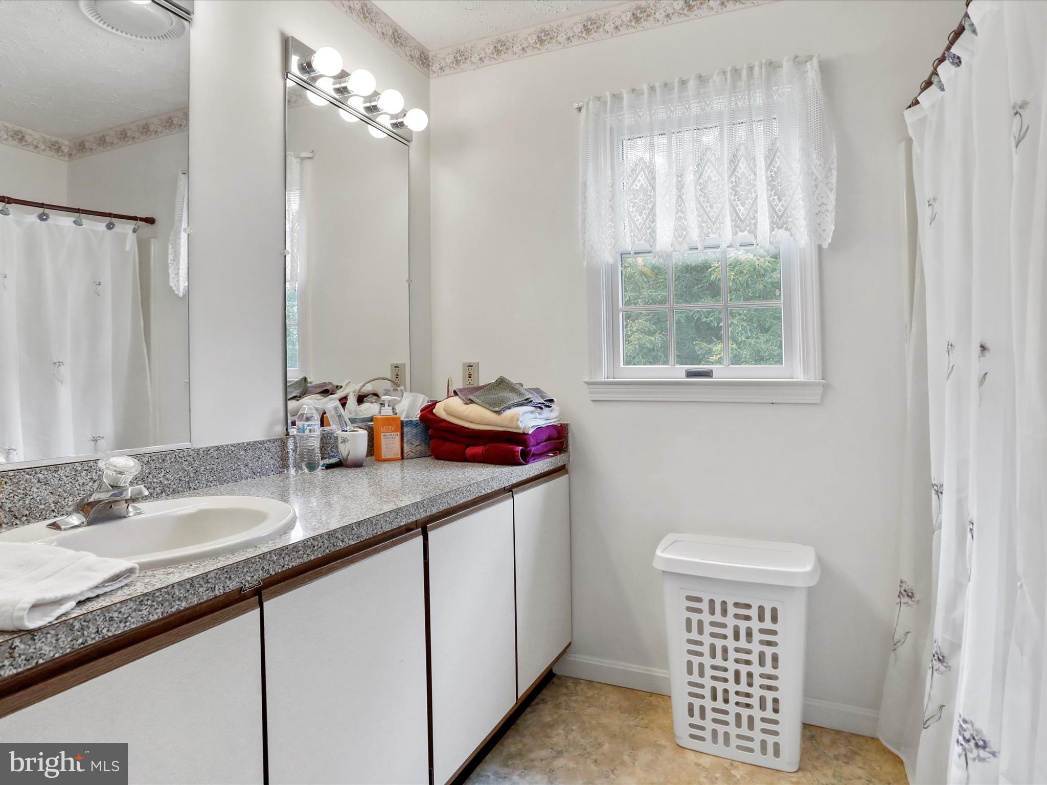 OAK PARK ESTATES - Residential