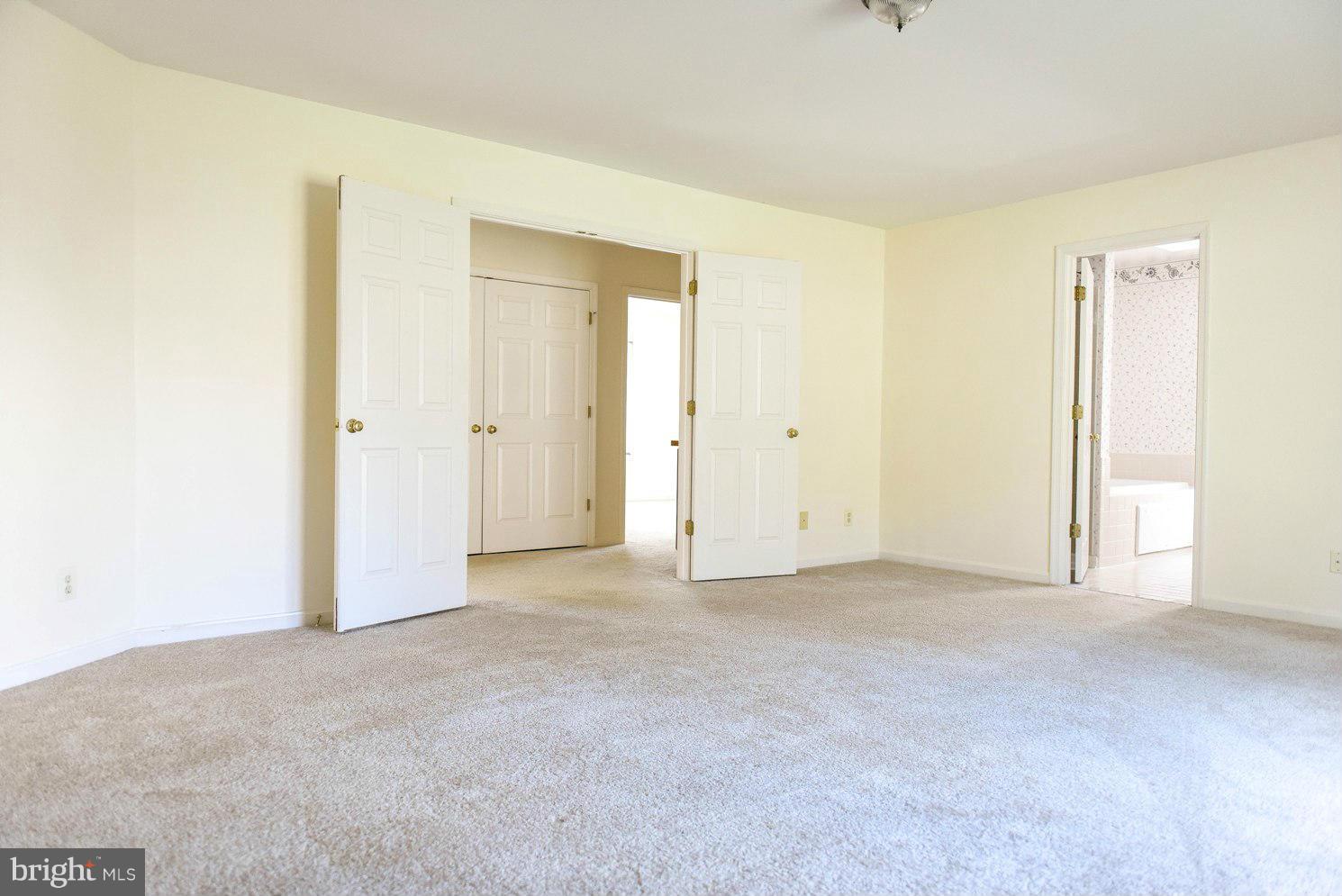 KINGS GRANT LA PLATA - Residential