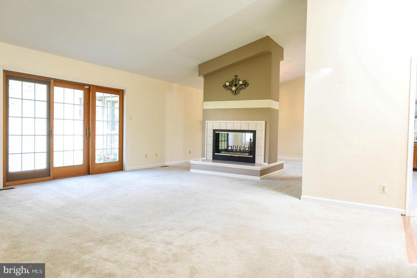 KINGS GRANT LA PLATA - Residential