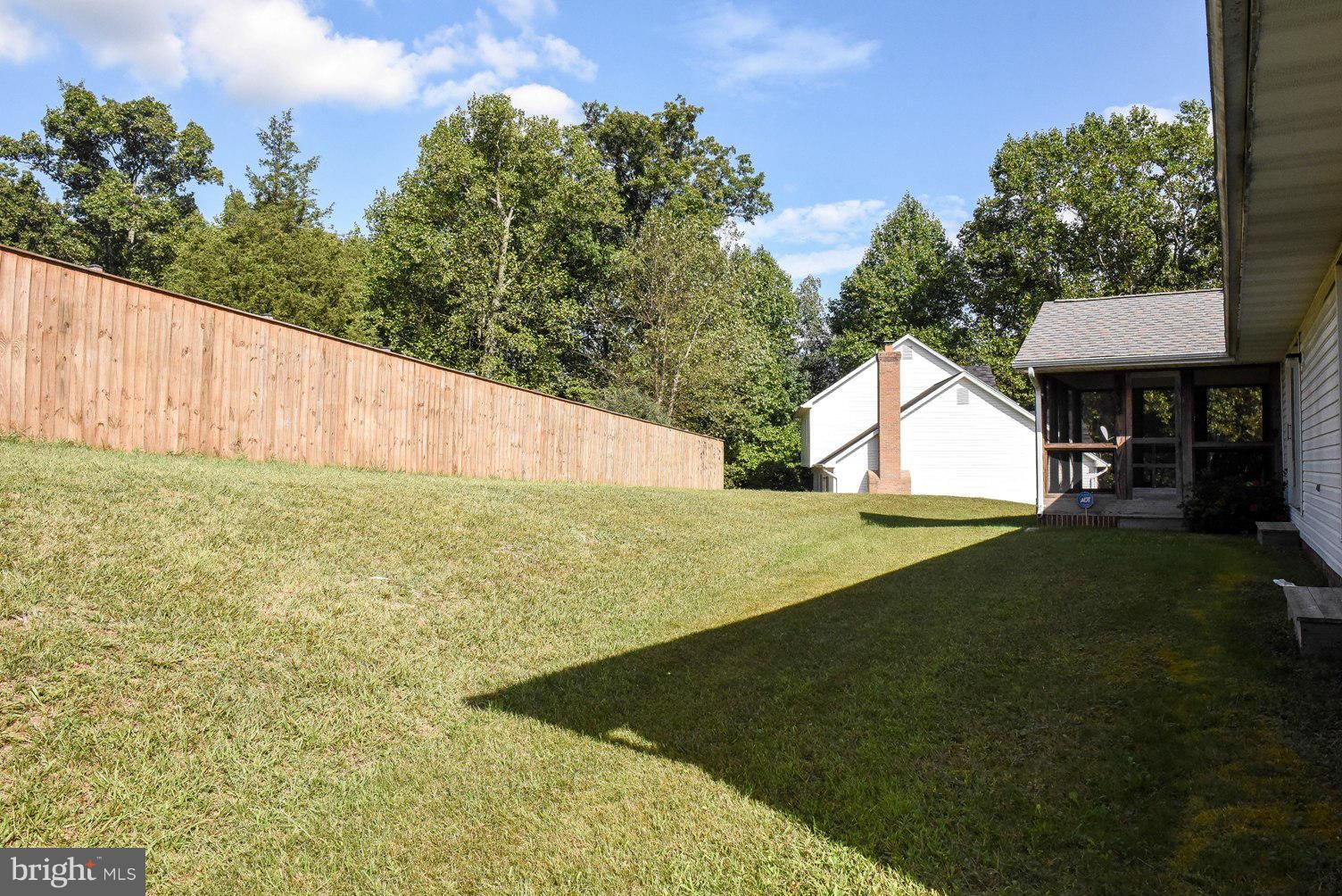 KINGS GRANT LA PLATA - Residential