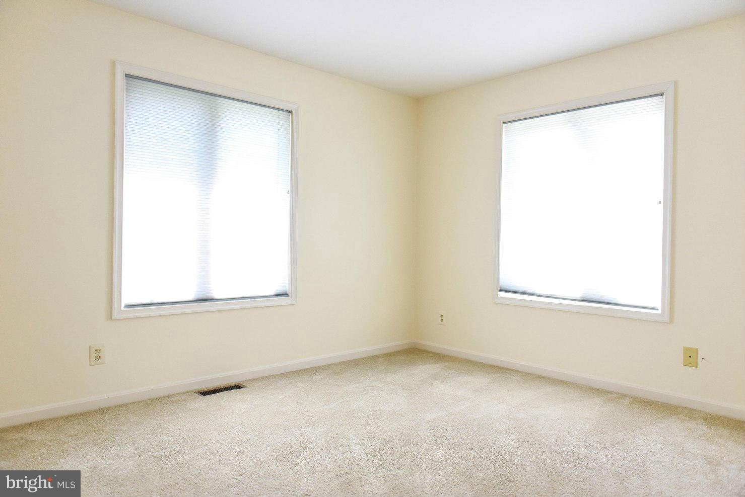 KINGS GRANT LA PLATA - Residential