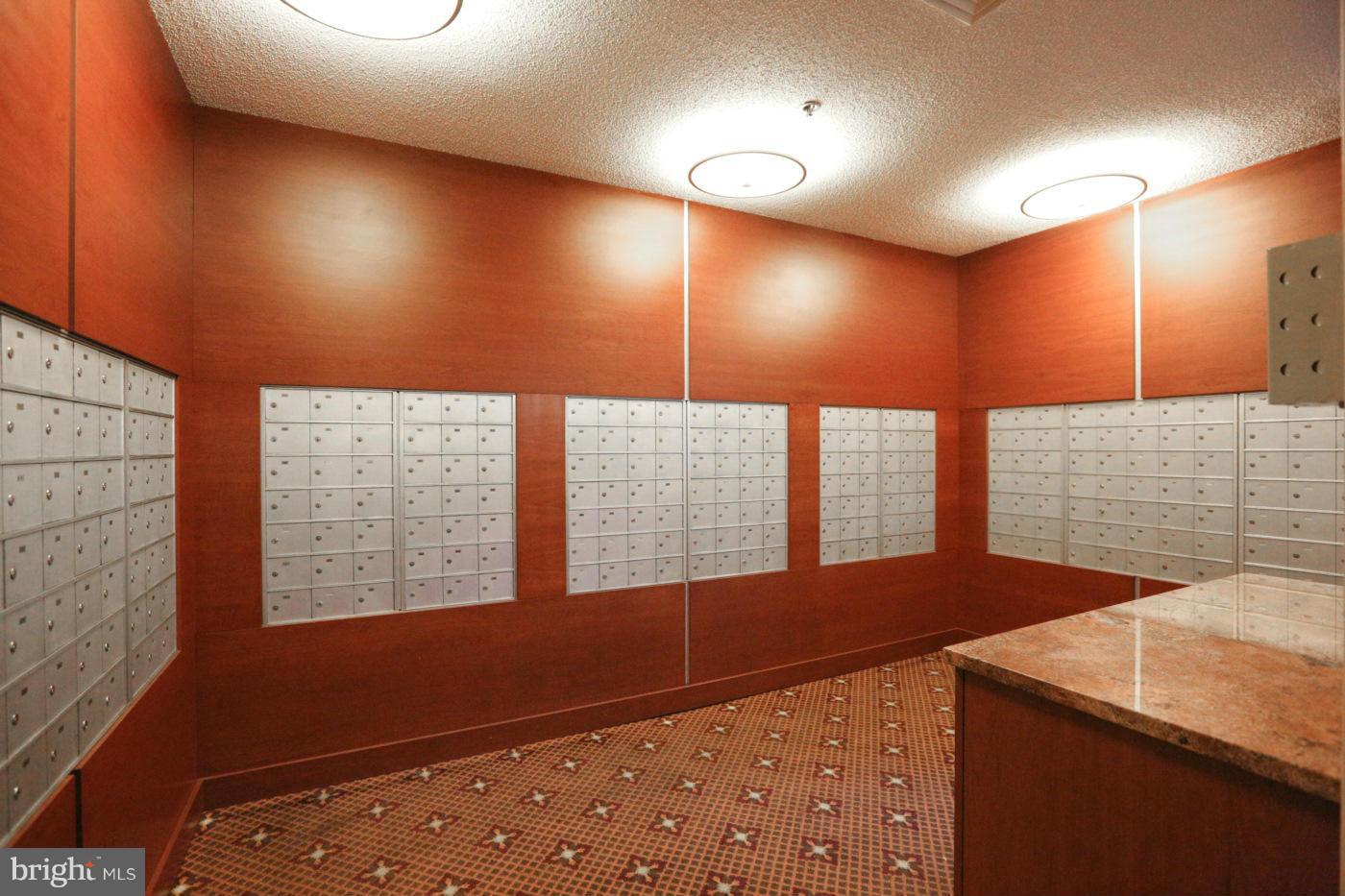 SKYLINE HOUSE - Residential