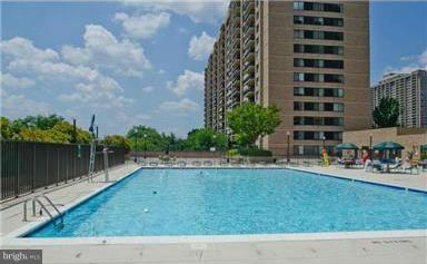 SKYLINE HOUSE - Residential