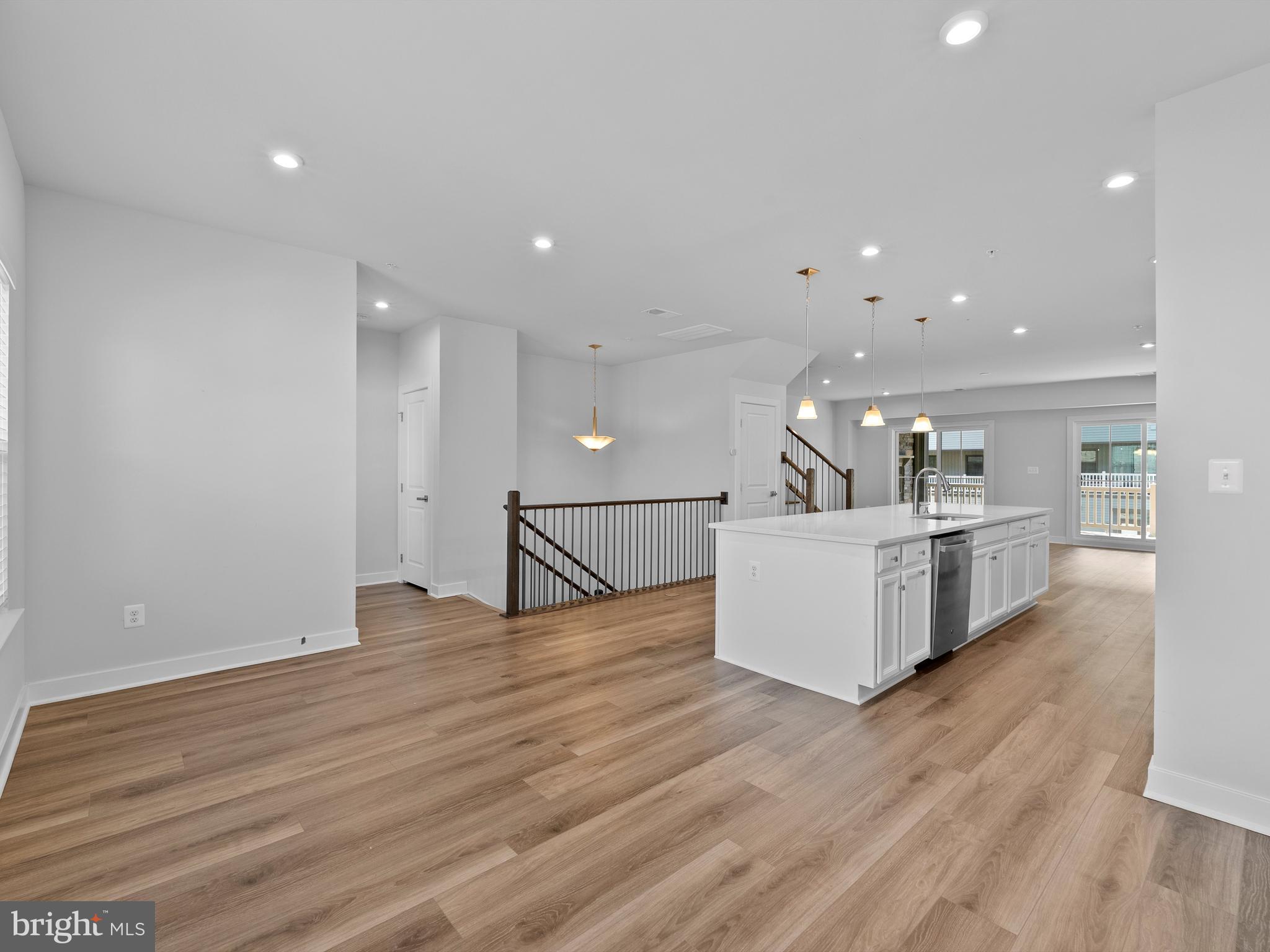 FOSTER'S GLEN - Residential Lease