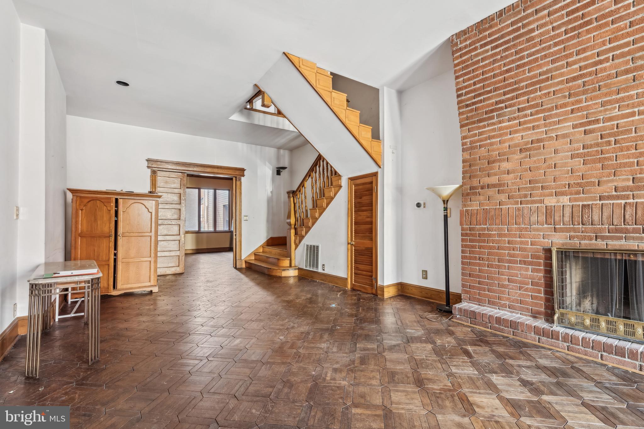 RESERVOIR HILL - Residential