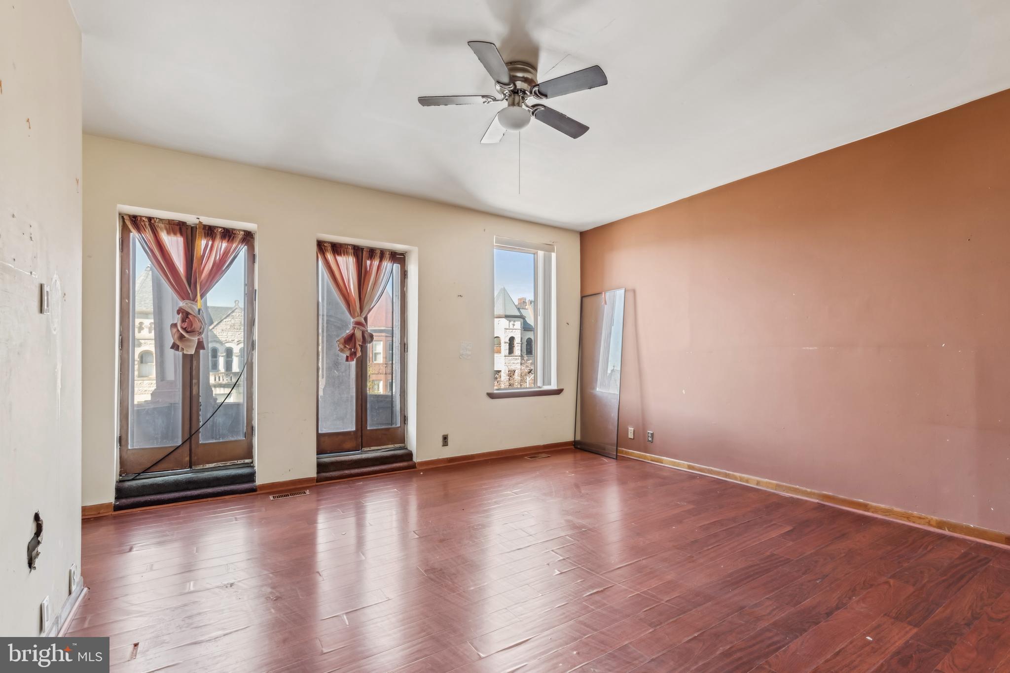 RESERVOIR HILL - Residential