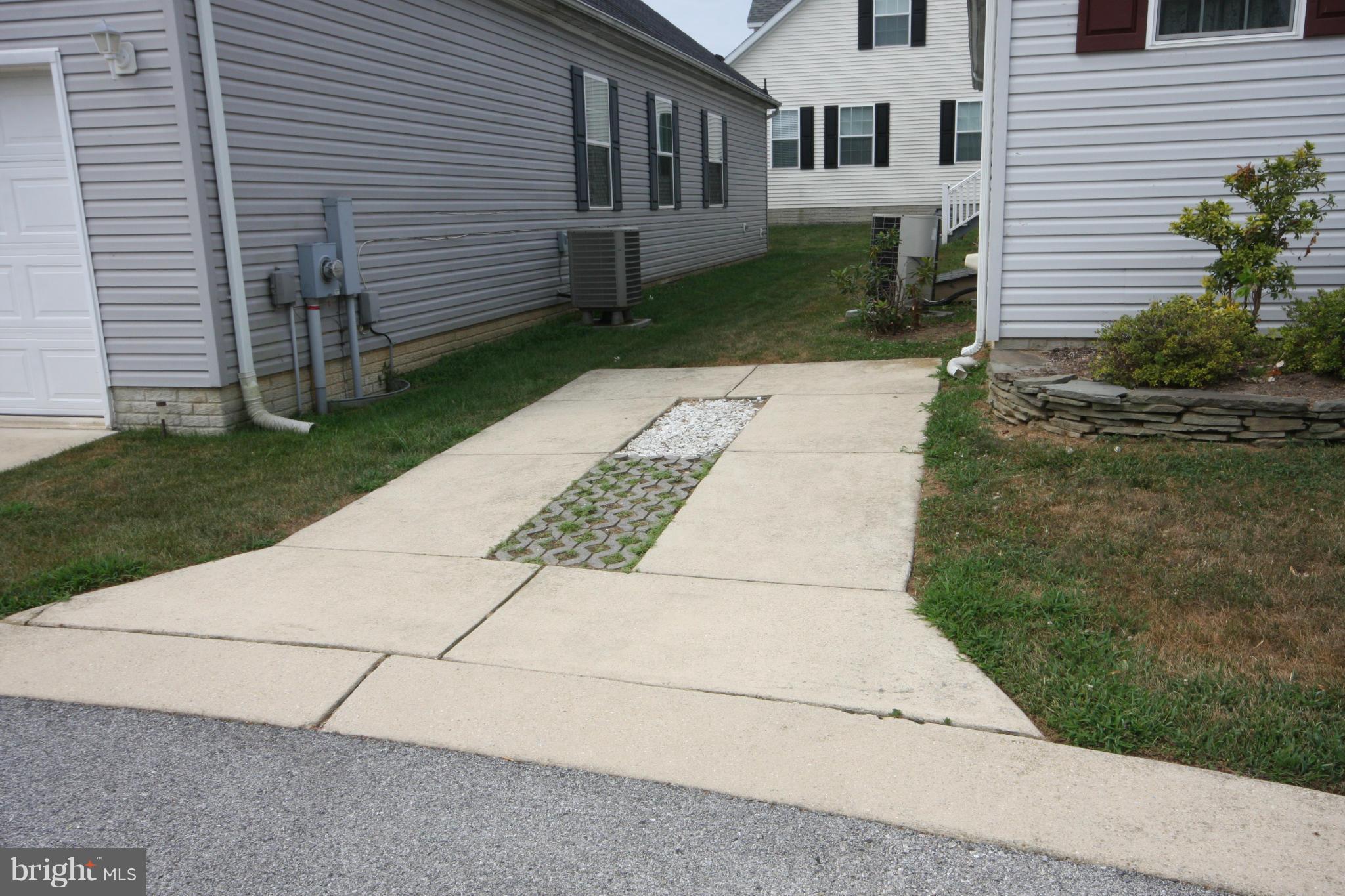 TAPESTRY NORTH CONDOMINIUMS - Residential