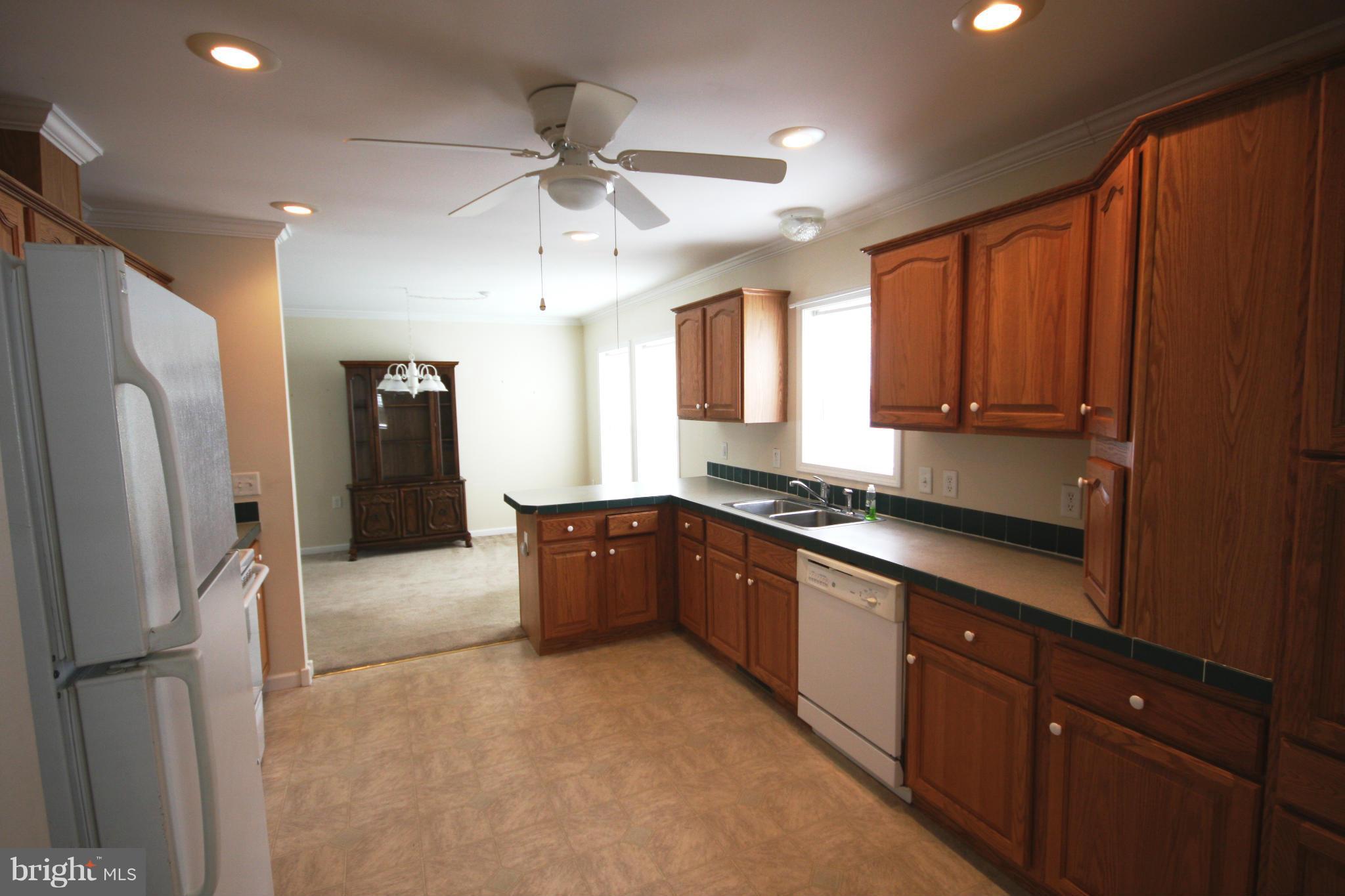 TAPESTRY NORTH CONDOMINIUMS - Residential