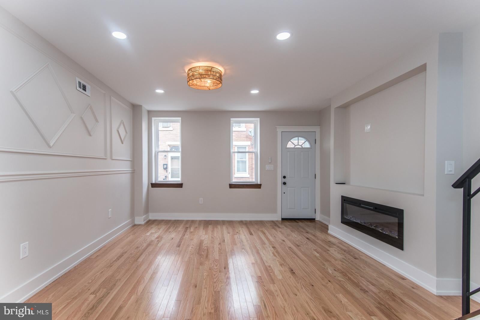 3143 LIVINGSTON STREET
