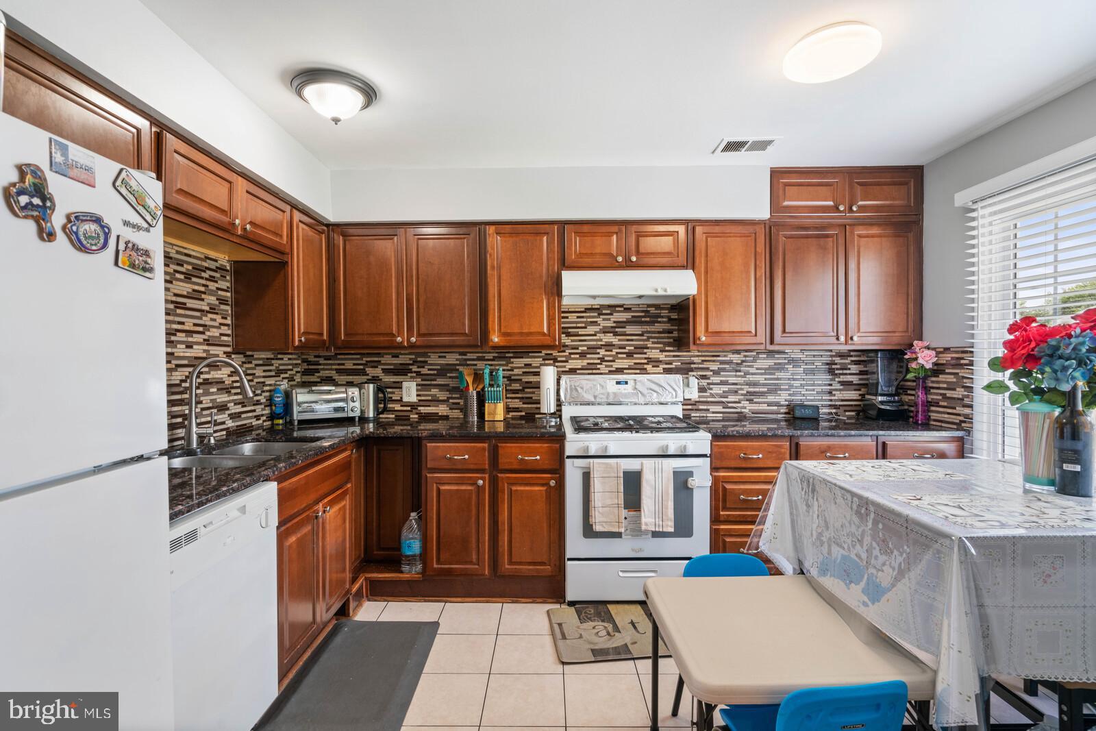 DALE CITY - Residential