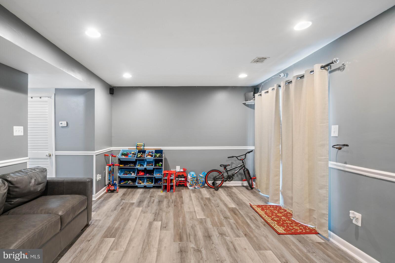 DALE CITY - Residential