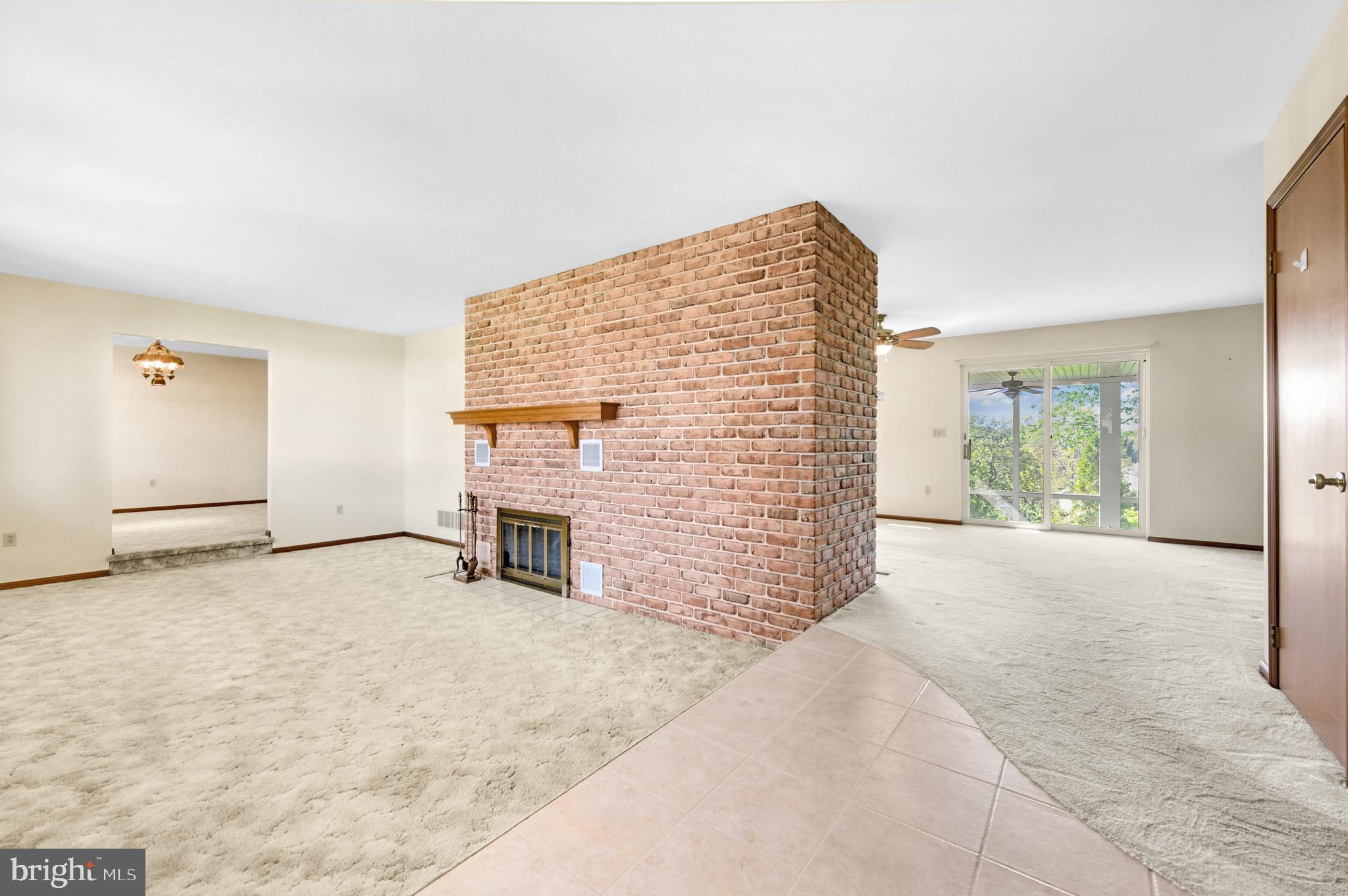 802 HILLSIDE DRIVE