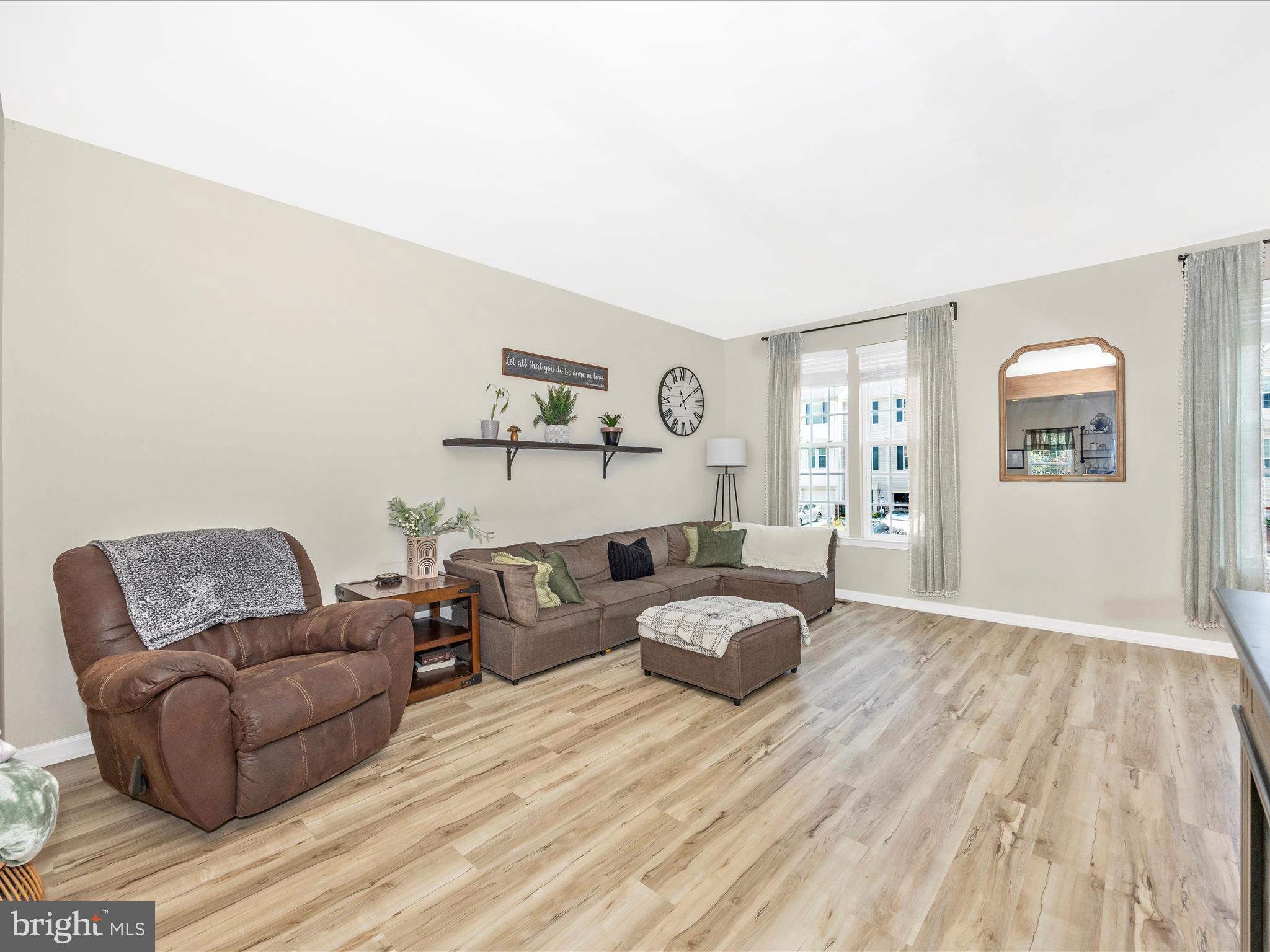 BROOKFIELD - Residential